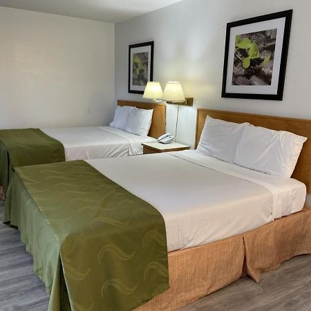 Rodeway Inn & Suites Omak - Okanogan Exterior photo